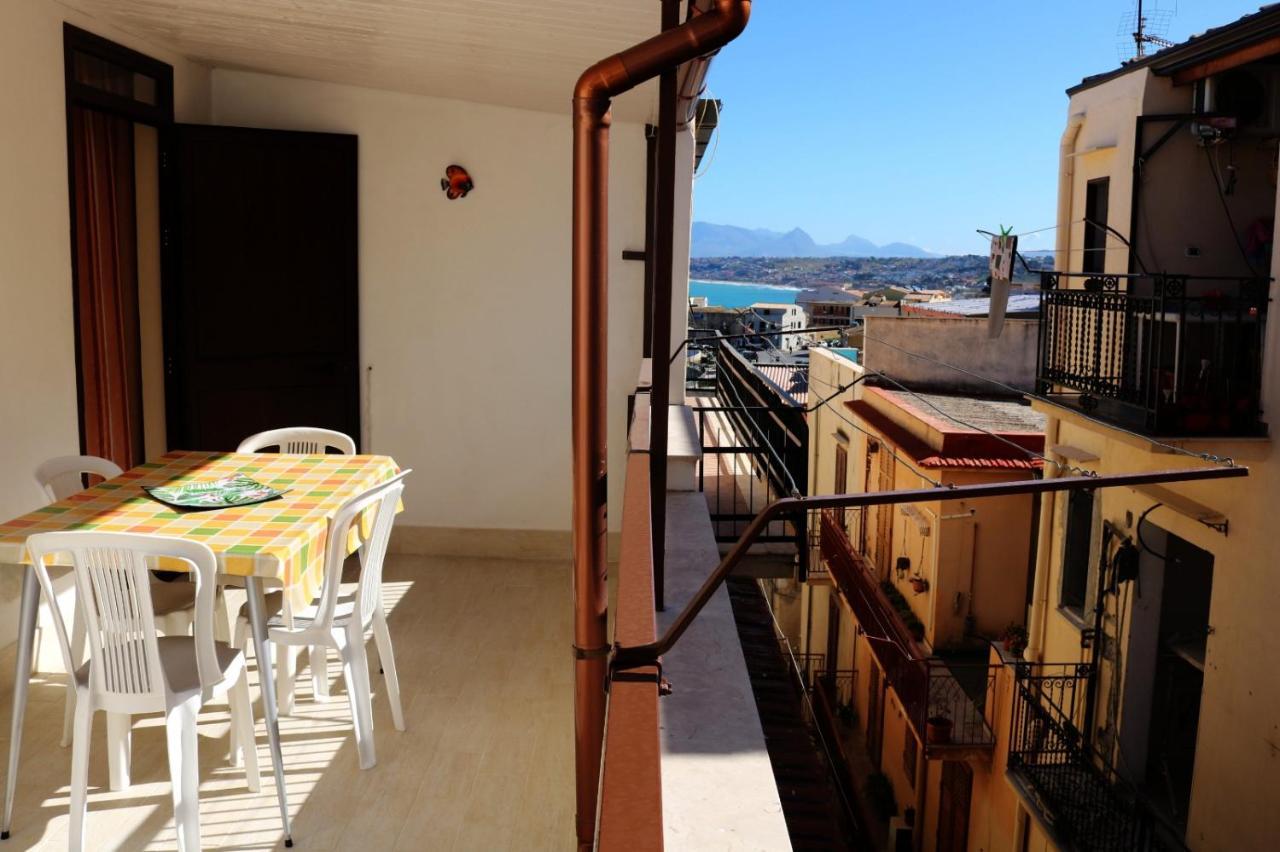 Casa Trio Apartments Кастеламаре дел Голфо Екстериор снимка